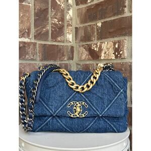 Chanel 19 Flap Bag Quilted Denim Medium 54123